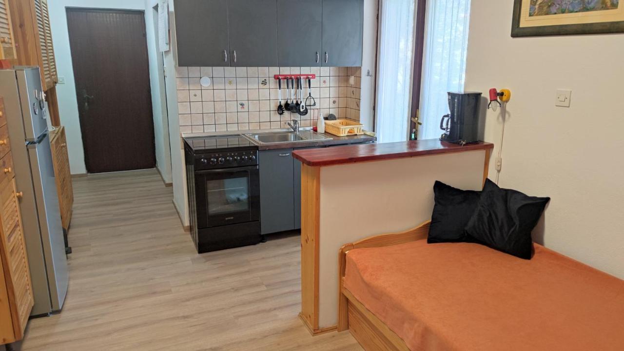 Apartments Tonkovic Kornić Εξωτερικό φωτογραφία