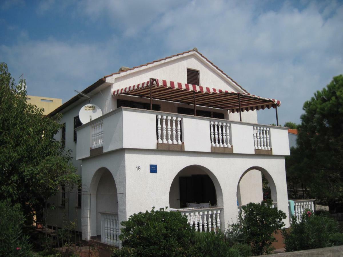 Apartments Tonkovic Kornić Εξωτερικό φωτογραφία